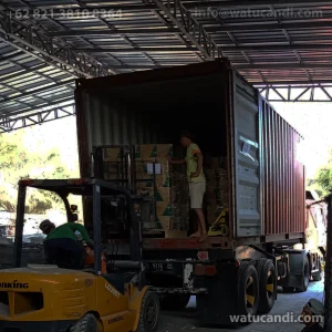 Proses muat batu alam hijau sukabumi dan lava batu alam candi export