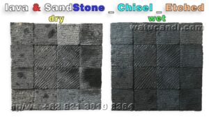 Perbandingan kondisi kering dan basah batu alam lava sandstone dengan finishing pahat gores mesin chisel-etched dari Watucandi, menampilkan perubahan warna alami dan detail tekstur permukaan untuk aplikasi lantai luar, carport, dan jalan taman.