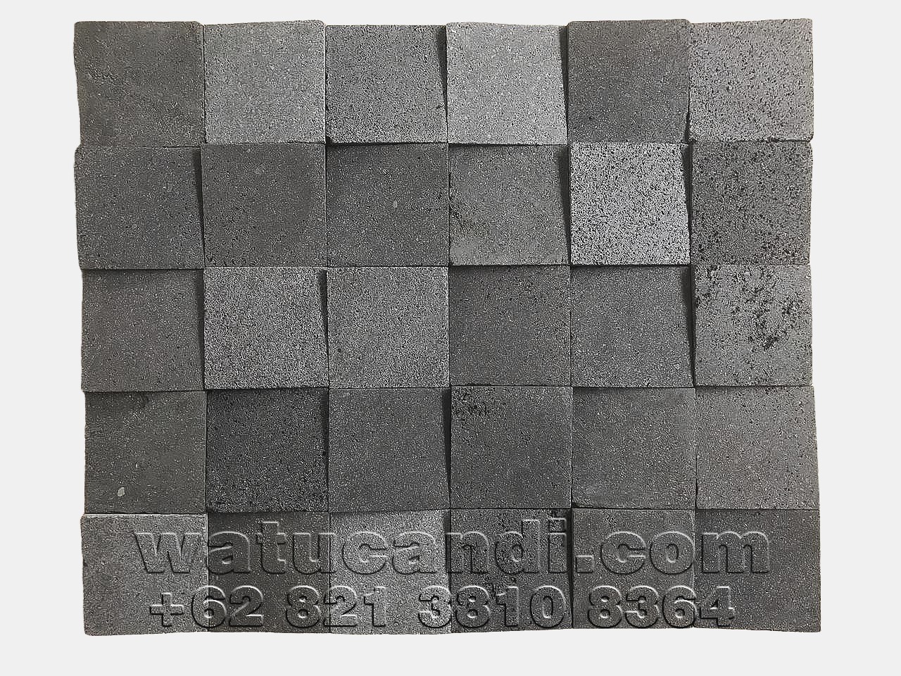 Stack of 10x10 cm stone slabs with asymmetrical thickness